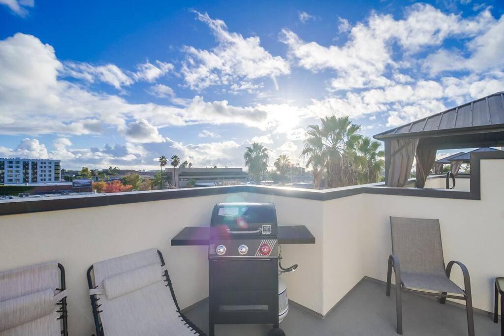 Park Blvd Paradise 303 King Bed With A Private Spa San Diego Kültér fotó