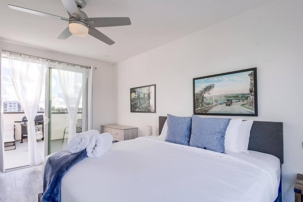 Park Blvd Paradise 303 King Bed With A Private Spa San Diego Kültér fotó