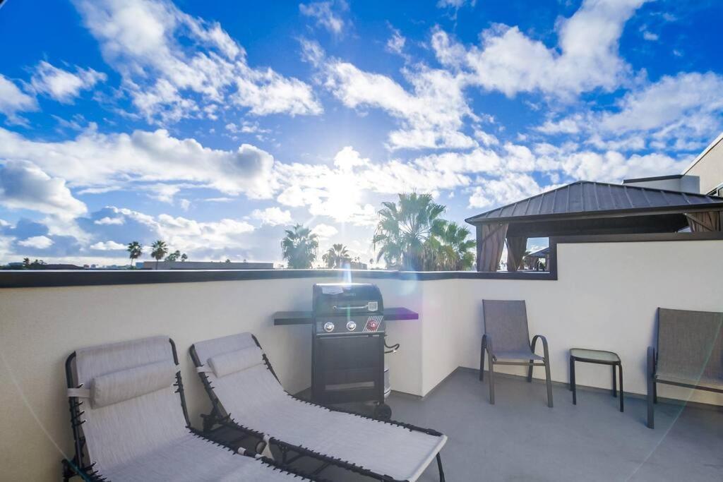 Park Blvd Paradise 303 King Bed With A Private Spa San Diego Kültér fotó